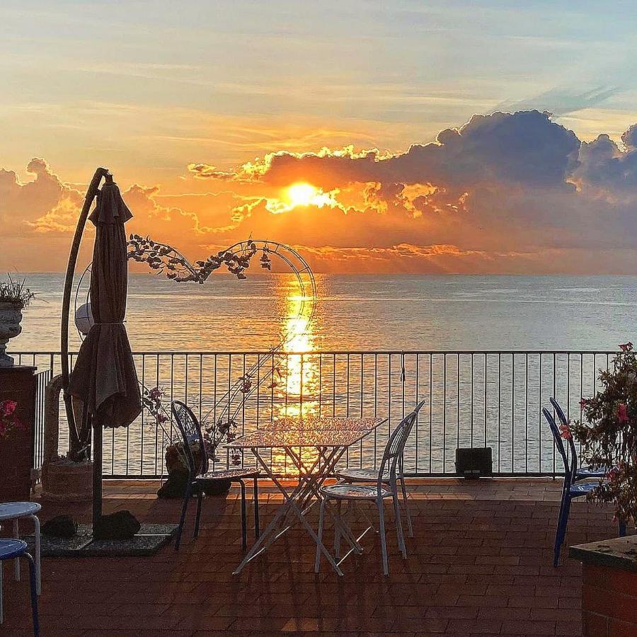 Made In Sicily Santa Tecla Bed and Breakfast Acireale Eksteriør billede