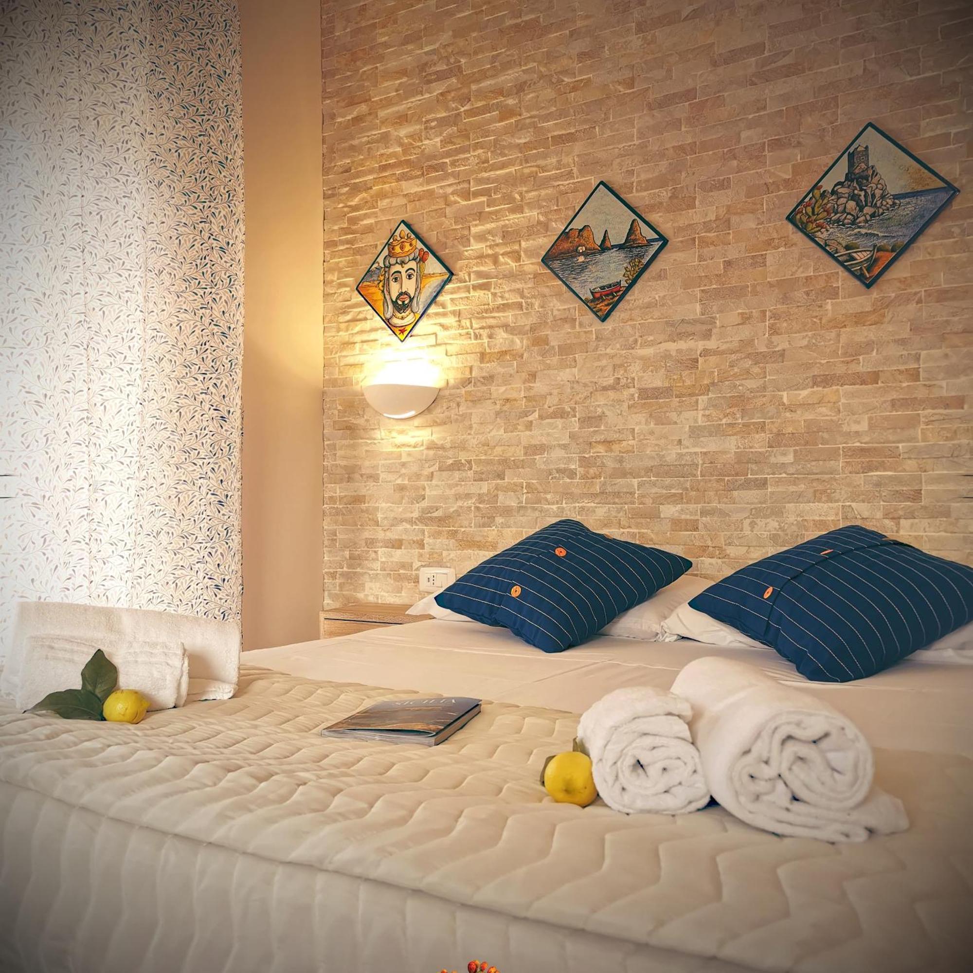 Made In Sicily Santa Tecla Bed and Breakfast Acireale Eksteriør billede