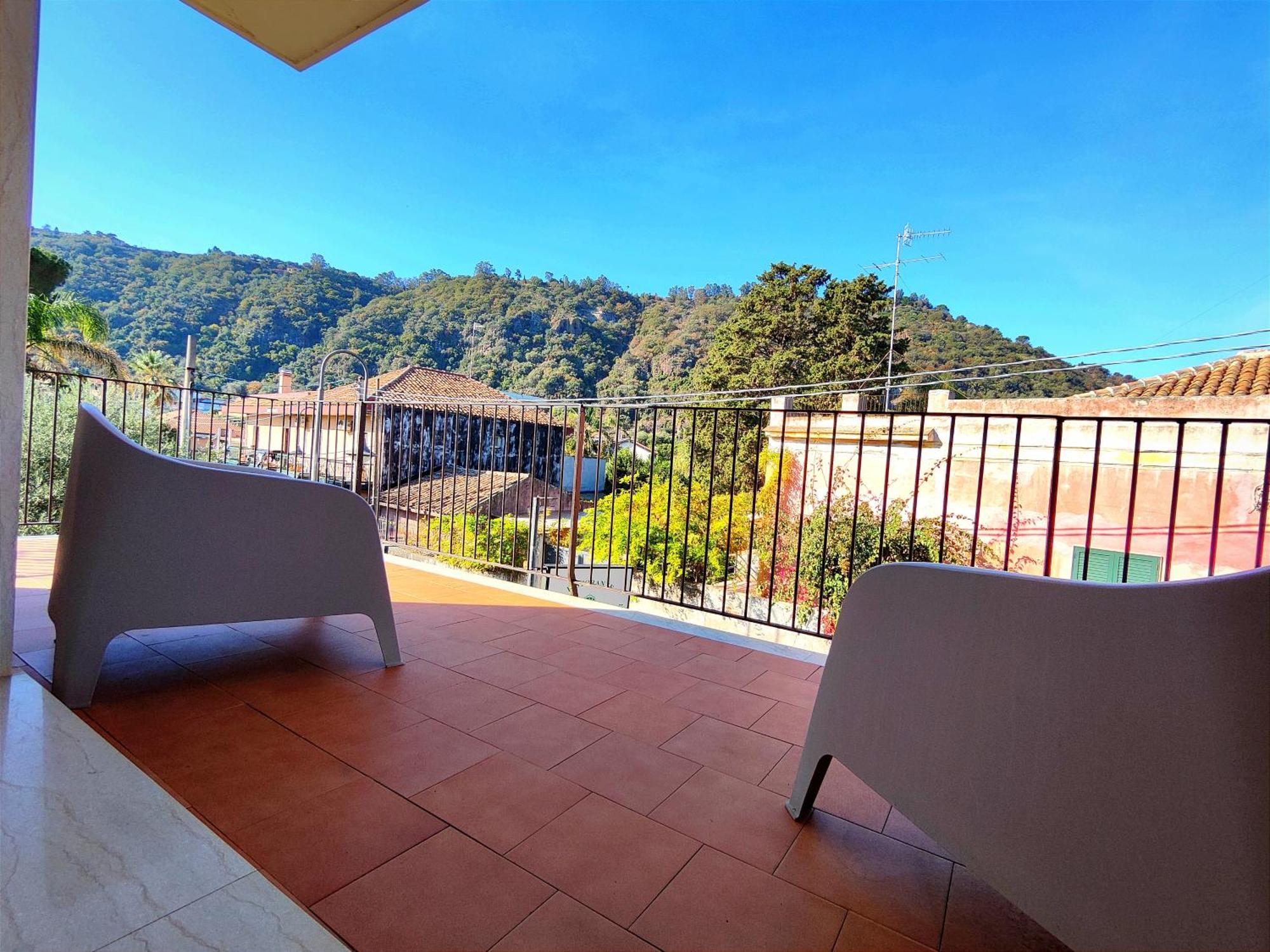 Made In Sicily Santa Tecla Bed and Breakfast Acireale Eksteriør billede